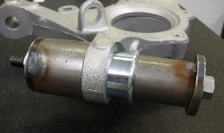 Be sure to start the new cross-axis joint as straight as possible. CROSS-AXIS JOINT INSTALLATION