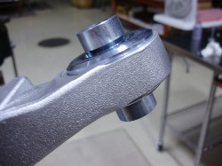 Be sure to press the joint in until the flange is fully seated and is tight against the knuckle. CROSS-AXIS JOINT INSTALLATION