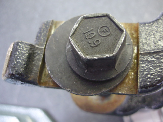 eccentric%20bolt%20OEM.JPG